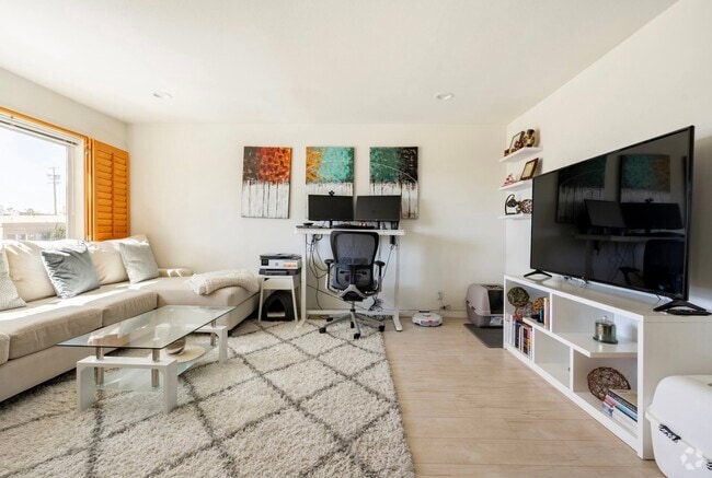 Building Photo - 1260 Armacost Ave Unit 204 Rental