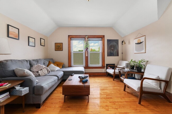 Photo - 615 S Baldwin St Unit 615