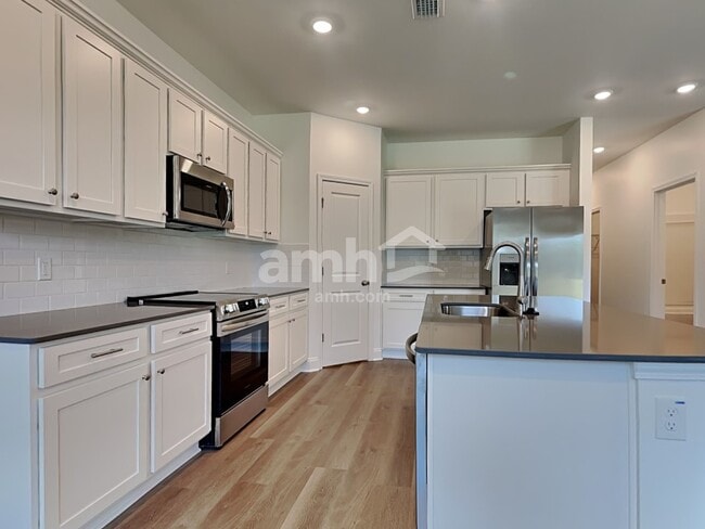 136 Bee Tree Blvd
