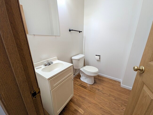 2542 Golf Ridge Cir