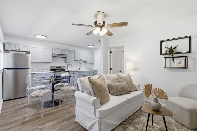 Photo - 1322 California St