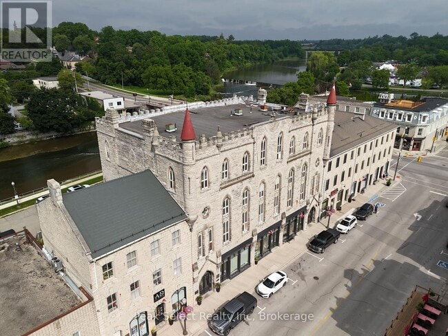 Photo - 20 Water St S Unité 21