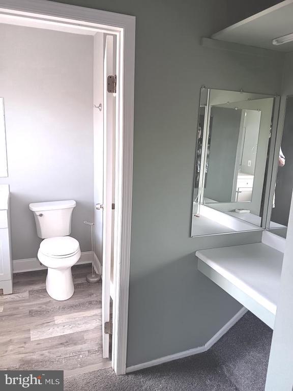 Photo - 403 Roberts Ln