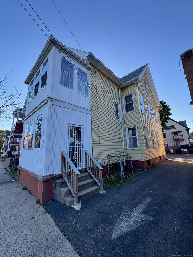 Photo - 50 Platt St Unit 1st Floor