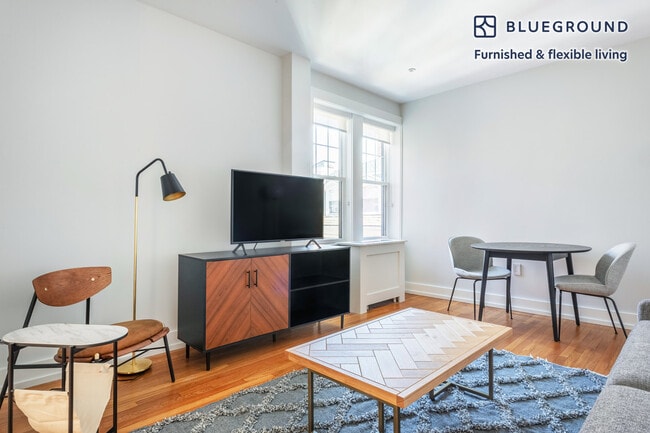 Photo - 19 Forest St Unit FL3-ID345