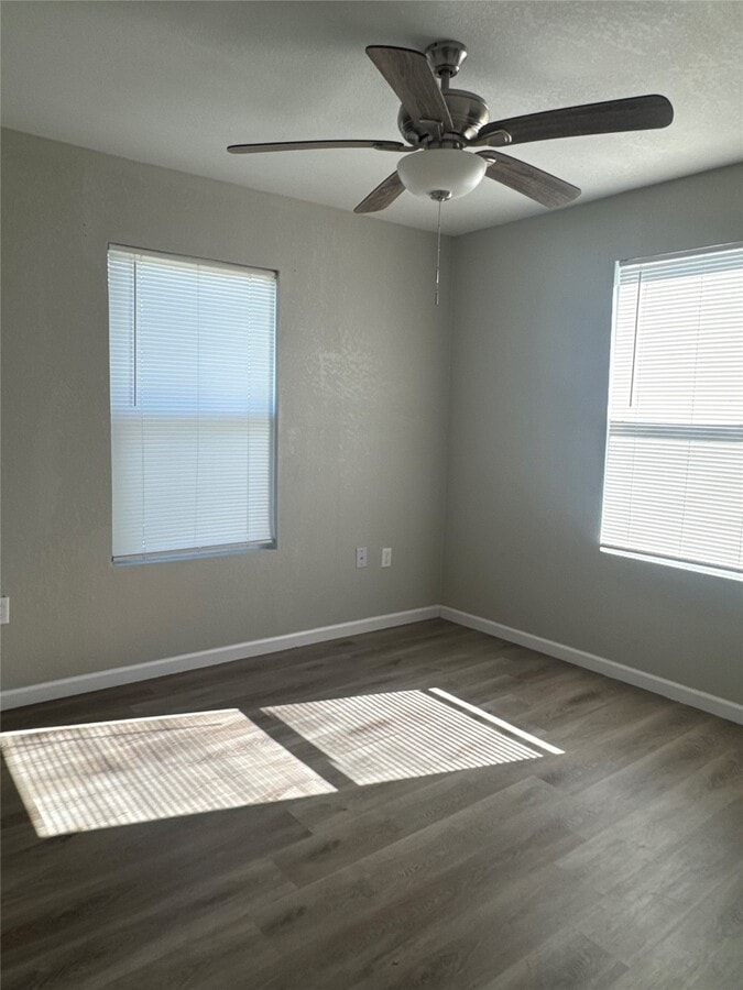 Photo - 432 Dr. Martin Luther King Jr. Dr.