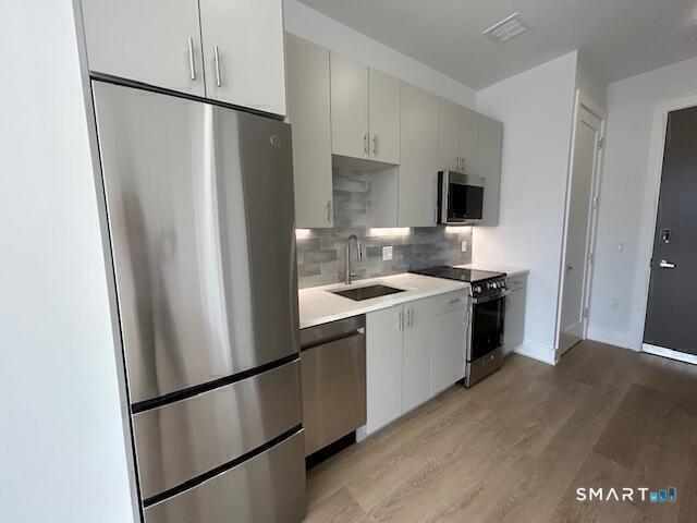 Photo - 470 Summer St