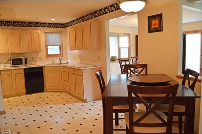 Photo - 16548 Sunwood Oval