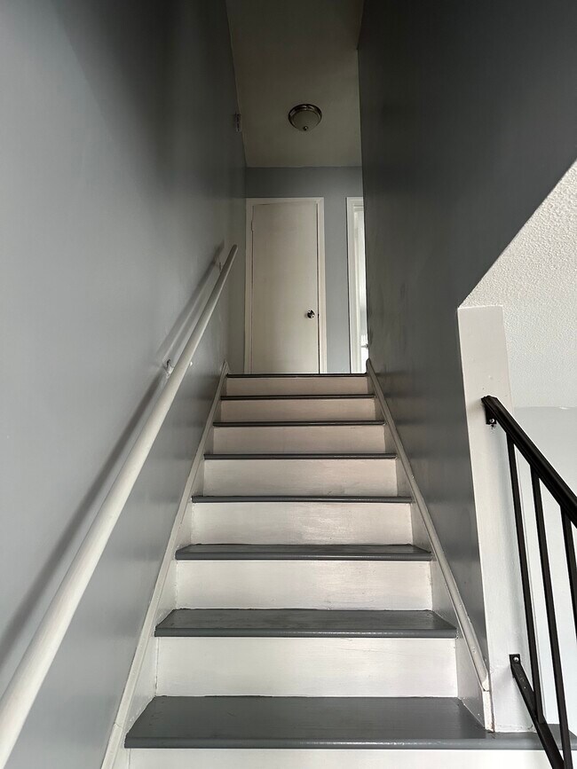 Photo - 101 Plaza Oaks Rd