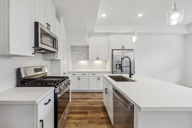 Photo - 2333 Hoskins Dr