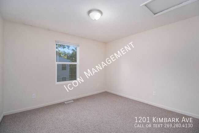 1201 Kimbark Ave