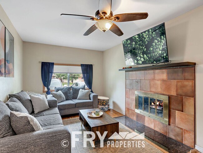 5081 Elm Ct