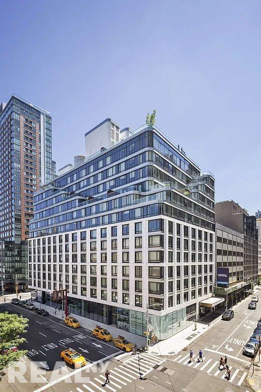 Photo - 572 Eleventh Avenue Unit 8P