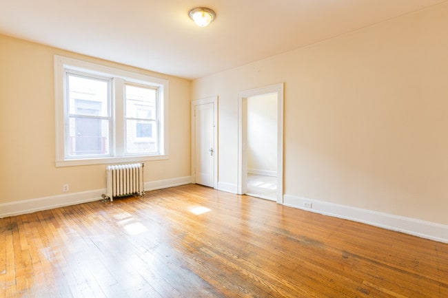 Photo - 207 S Harrison St