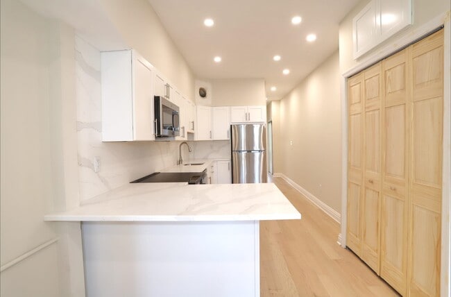 Photo - 931 Park Ave