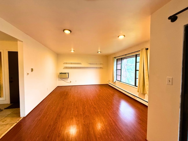 Photo - 1625 W Elizabeth St Unit apt c6