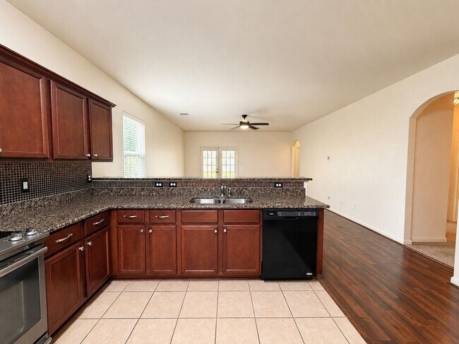 Photo - 8739 Leclaire Meadow Dr