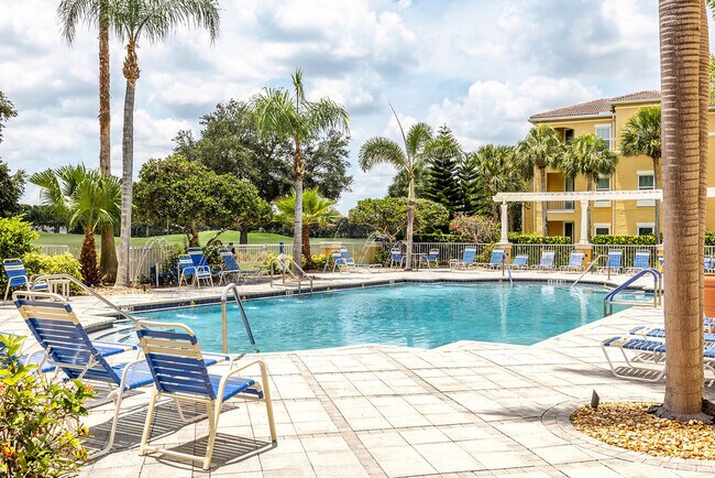 5060 Fairways Cir Unidad Fairways #F101