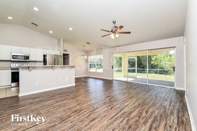 Photo - 3501 63rd St W