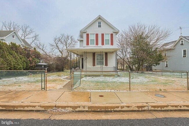 Photo - 9 Glenmore Ave