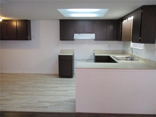 Photo - 102 Westcliff Center St Unit D