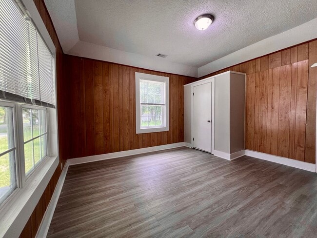 Photo - 4118 Columbia Ave