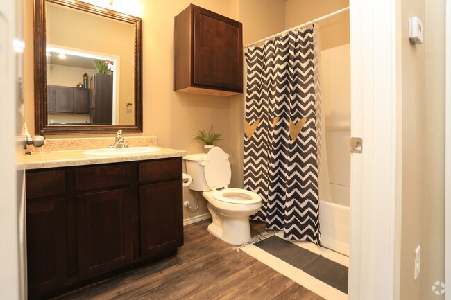 1BR 1BA-Bathroom