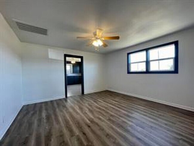 Photo - Charming 1-bedroom, 1-bathroom