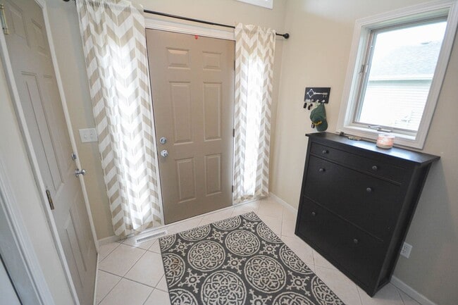 Photo - Exceptional home in Badger Ridge area of Rochester!