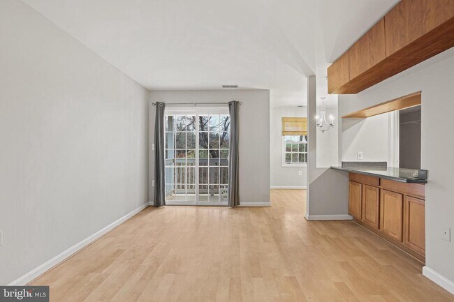 Photo - 100 Westwick Ct Unit 4