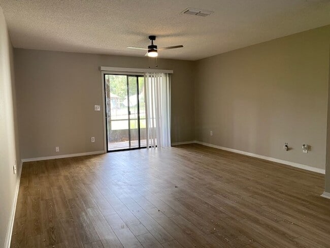 Photo - Daytona Beach 2/2.5 townhome