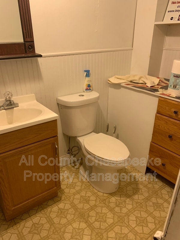 Photo - 635 Frederick Rd