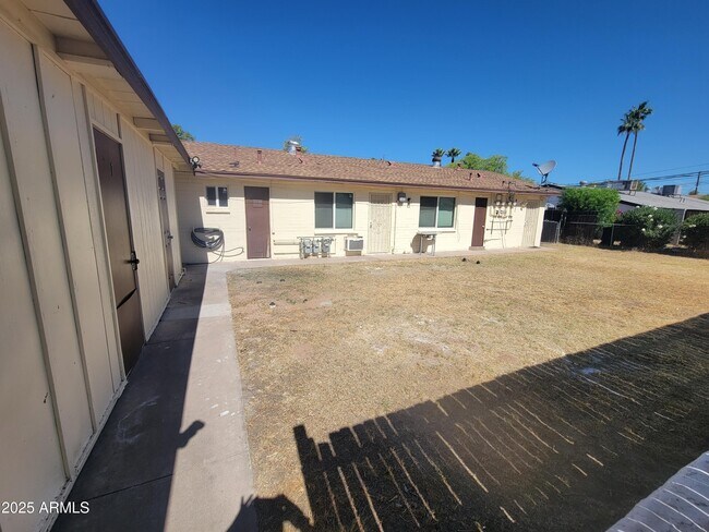 Photo - 2513 N 48th Pl
