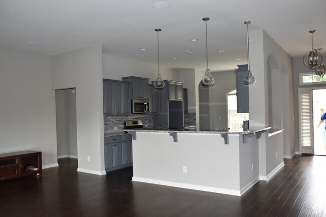 Building Photo - Deer Creek Rental