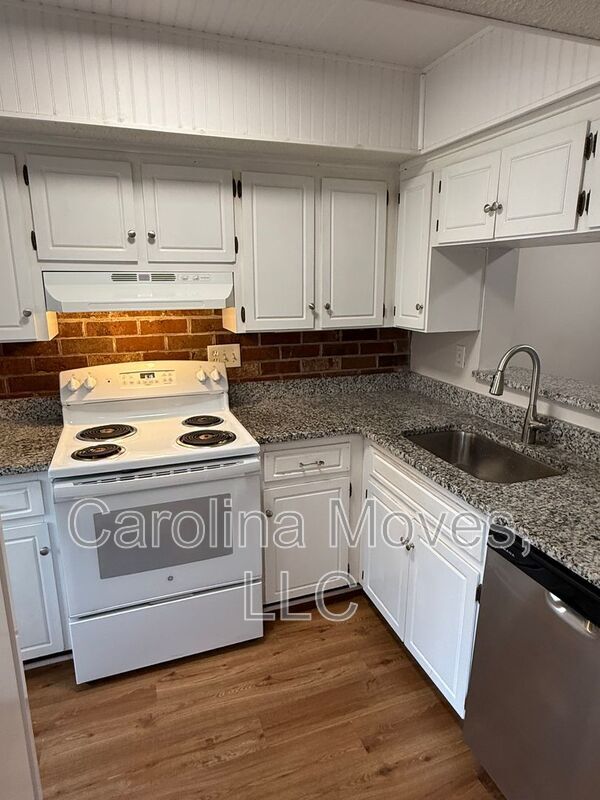 Photo - 2530 E North St Unit 13-6