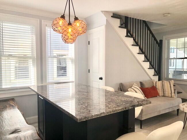 Photo - 103 13th Ave