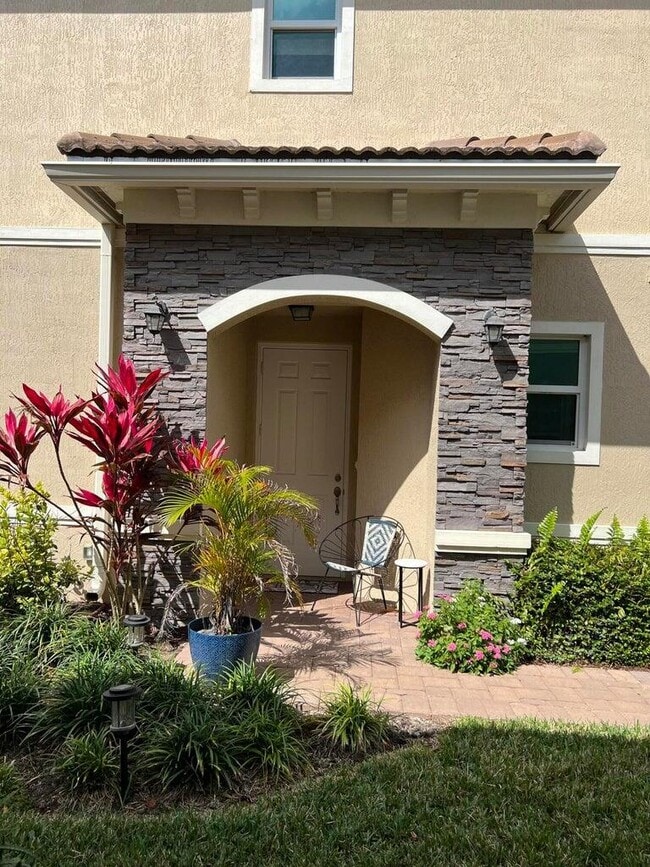 Building Photo - 6271 SE Portofino Cir Rental