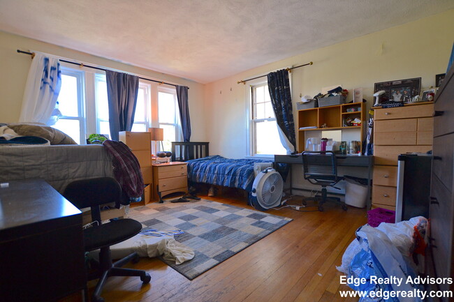 Photo - 143 Commonwealth Ave Apartments Unit 1