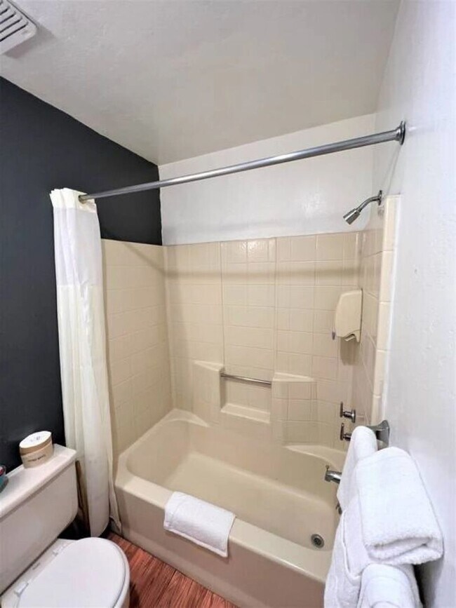 40393 Big Bear Blvd Unidad Bear Manor 9