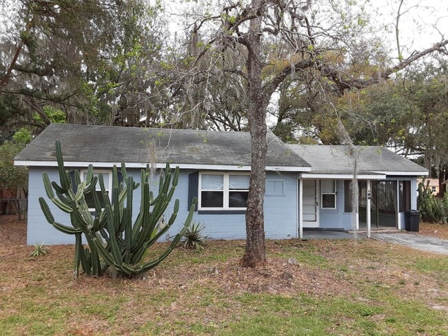 3 Bed 1 Bath Home | Pet Friendly | Washer ... - 3 Bed 1 Bath Home | Pet Friendly | Washer ...