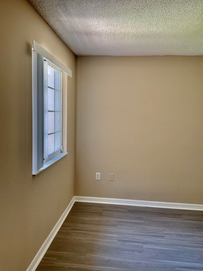Photo - 4183 N Haverhill Rd Unit 716