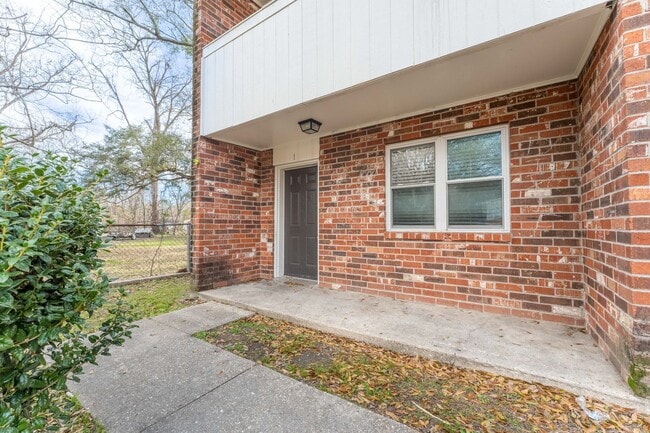 Photo - 2447 Brownlee St Unit 1