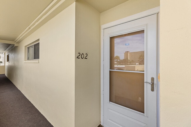 Photo - 4775 Cove Cir