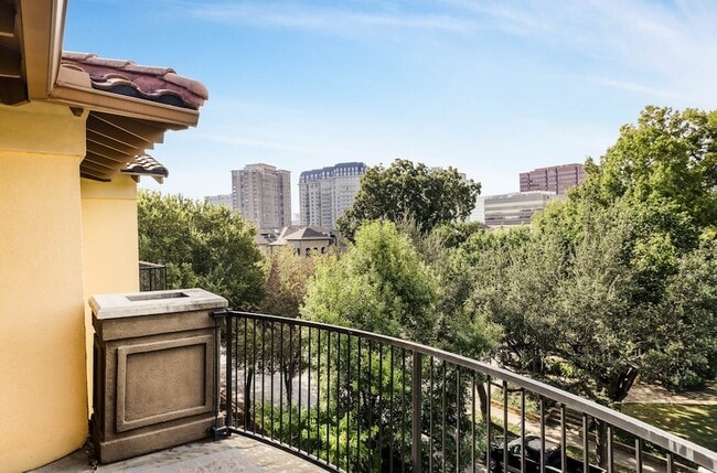 Photo - 3818 Holland Ave Unidad 304