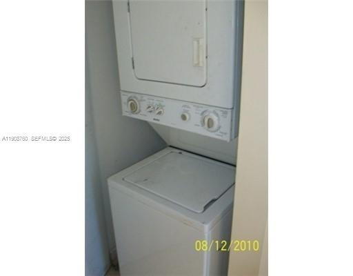 Photo - 13950 NE 2nd Ave