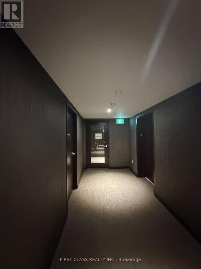 Photo - 448 Burnhamthorpe Rd W Unit 1901