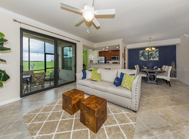 5548 Palmer Cir Unidad 103