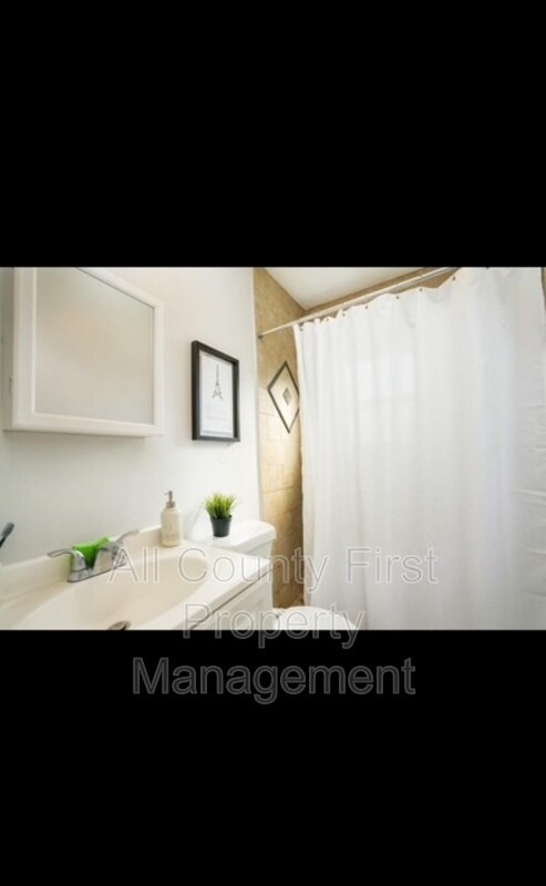 Photo - 927 Fortress Ave SW