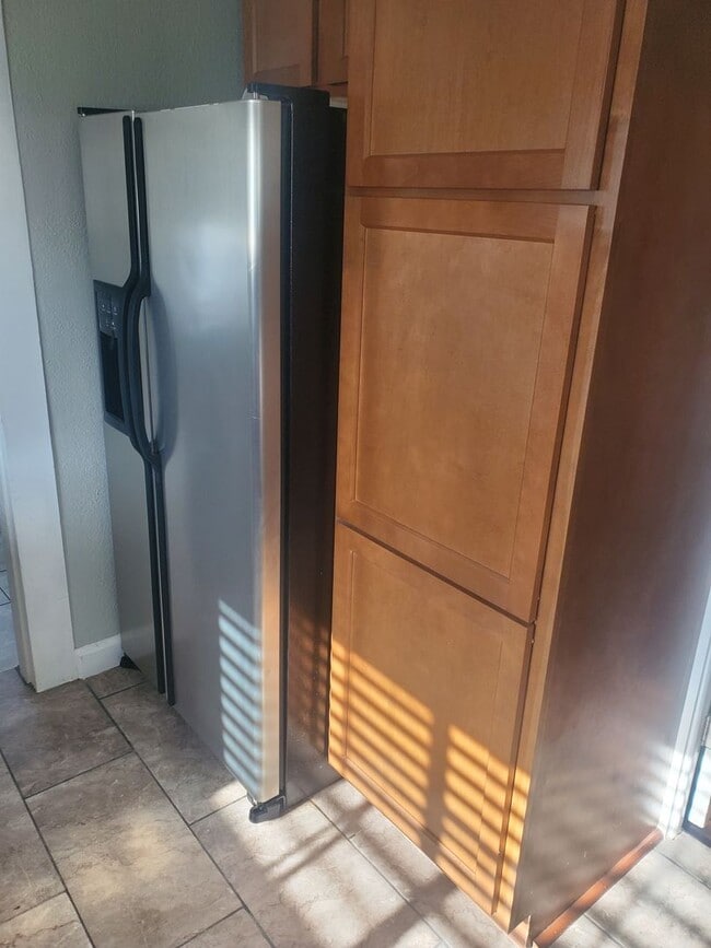 Photo - Knoxville 37917 - 3 bedroom, 2.5 bath, completely renovated home with extra storage. - Call Tom P...