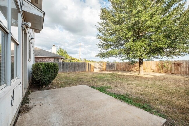 Photo - Charming East Austin 2-Story | 3BR | Spacious Yard & Modern Kitchen